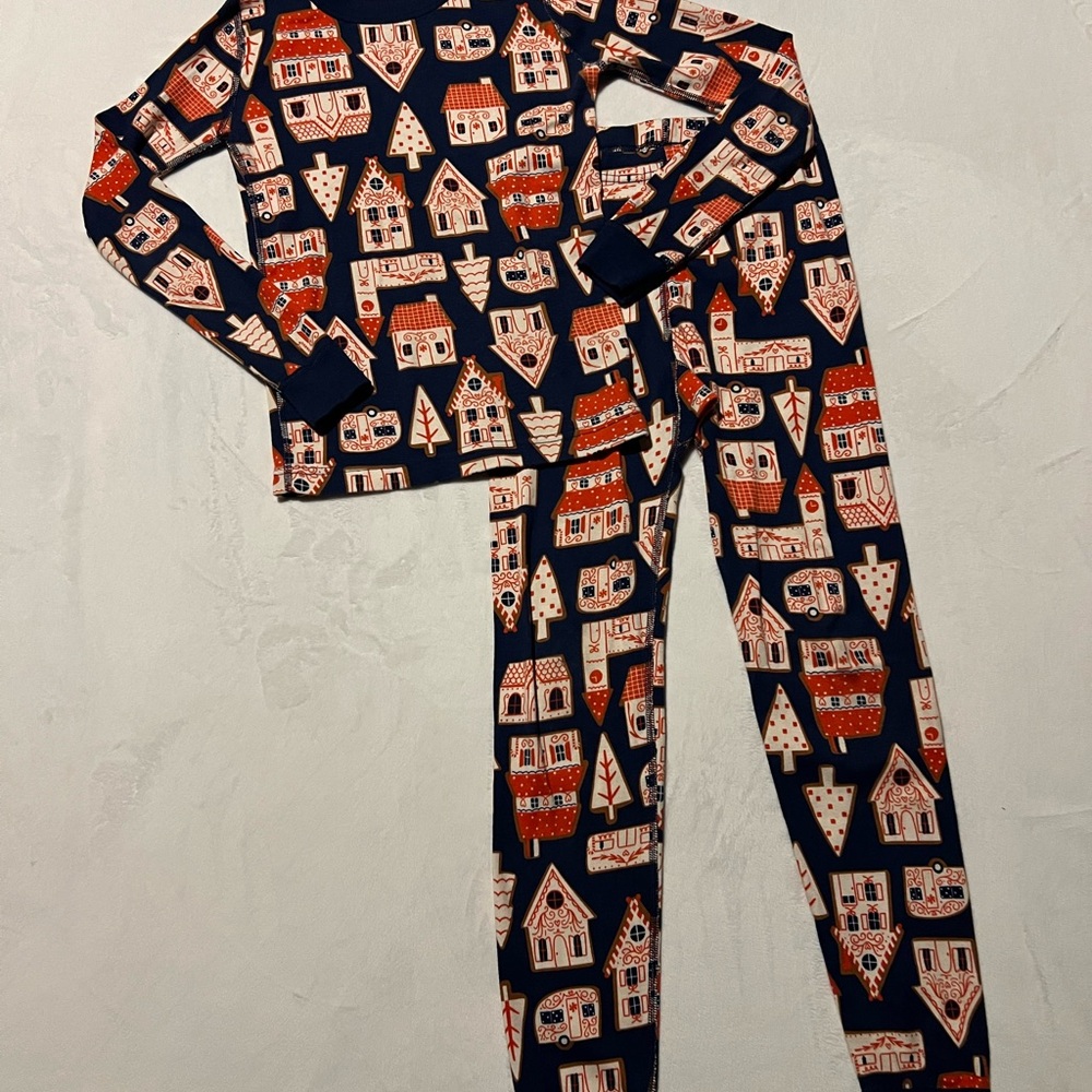 Hannah Andersson Pajamas - Picture 2 of 7